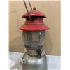 Image 3 : Vintage Coleman Model 200 Lantern