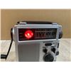 Image 9 : Silver Eton FR-300 AM/FM/Weather Emergency Crank Radio