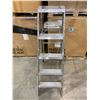 Image 4 : 4 Step Aluminum Step Ladder