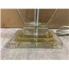 Image 6 : Clear Acrylic Table Lamp - No Shade
