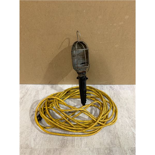 25 Foot Yellow Extension Cord w/ Trouble Light