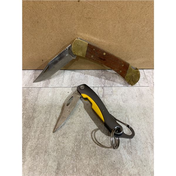 Lot of 2 Folding Knives
