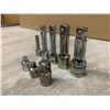 Image 2 : Bag of 8 Assorted Socket Extensions, Adapters & Driver Bits