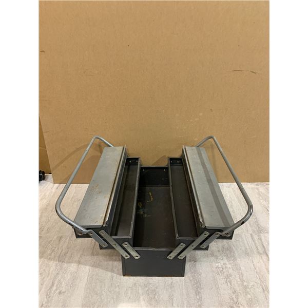 Vintage Cantilever Tool Box