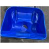 Image 10 : Blue Broadcast Spreader
