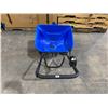 Image 3 : Blue Broadcast Spreader