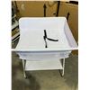 Image 5 : Foldable Baby Change Station