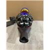Image 9 : Dyson Stick Vacuum w/ Charger