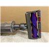 Image 6 : Dyson V10 Vacuum w/ Charger