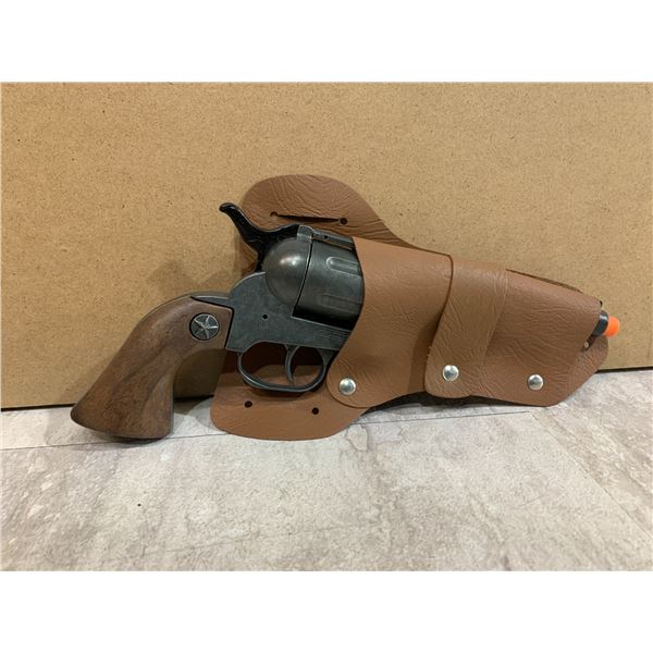 Big Text Western Cowboy Revolver & Holster 12 Shot Cap Gun