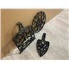 Image 6 : Lot of 3 Cast Iron Decorative Pieces