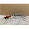 Image 4 : Small Hand Rake