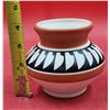 Image 2 : Indigenous Hopi Toad Pottery Vase