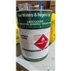 Image 1 : Container of Isopropyl Alcohol