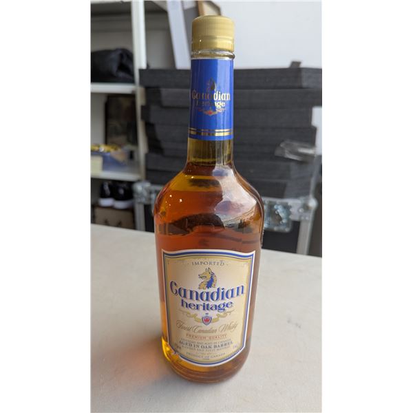 Canadian Heritage 1.14l Whiskey
