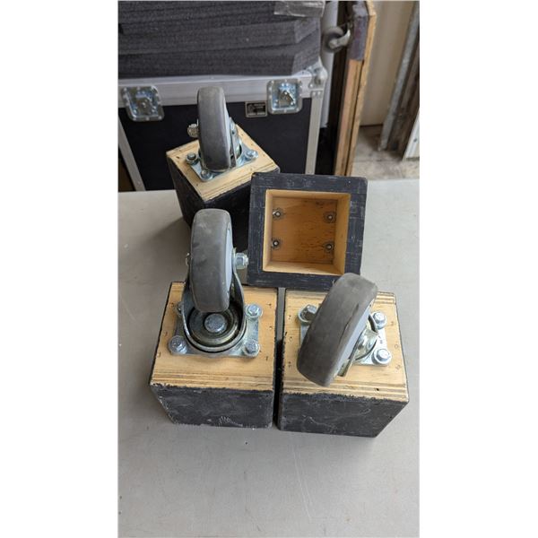 4 Caster Wheels