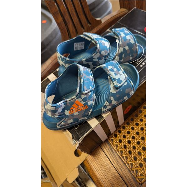 Childrens Sandals, size 1