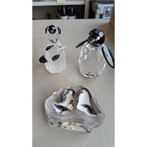 Penguin Art paper weights