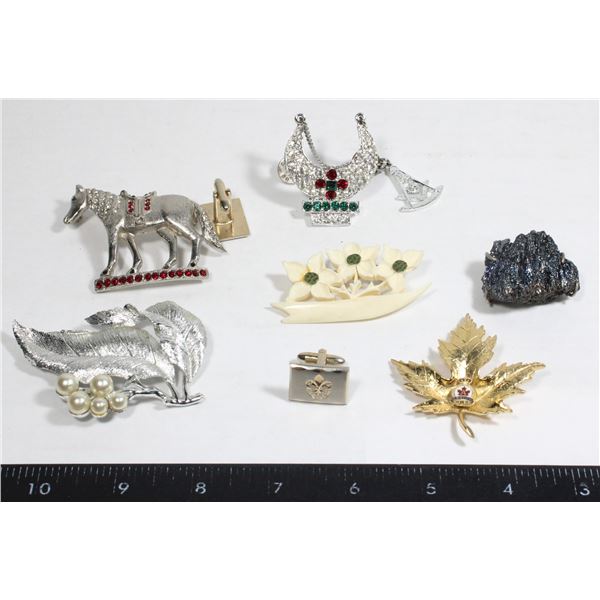 LARGE LOT OF VINTAGE BROOCHES INCLUDING