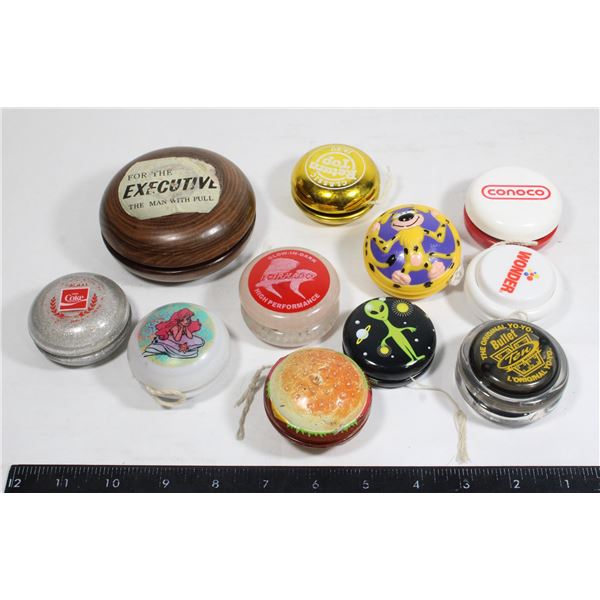 LARGE LOT OF YOYOS INCLUDING DISNEY LITTLE