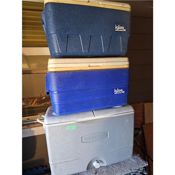 Igloo & Rubbermaid Coolers C