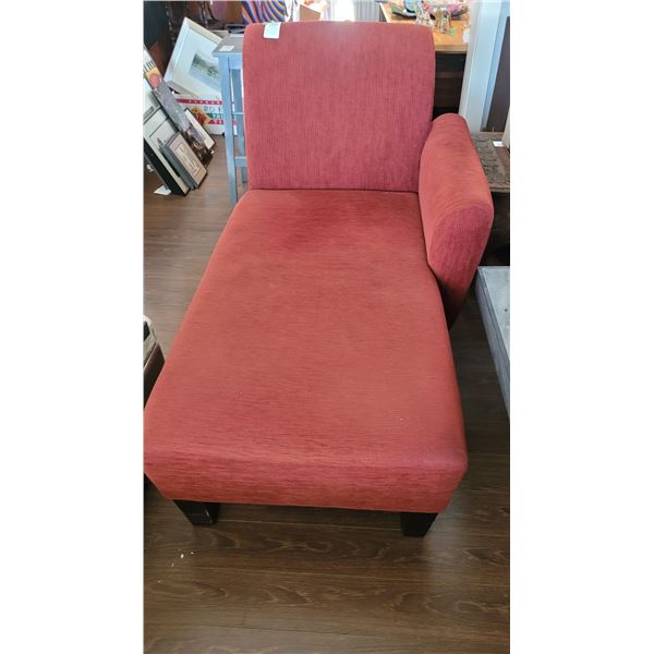 Chaise Lounge C