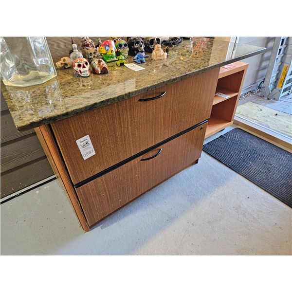 Counter With Drawers C