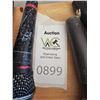 Image 4 : Mic's, More. B