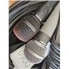Image 2 : Mic's,  B