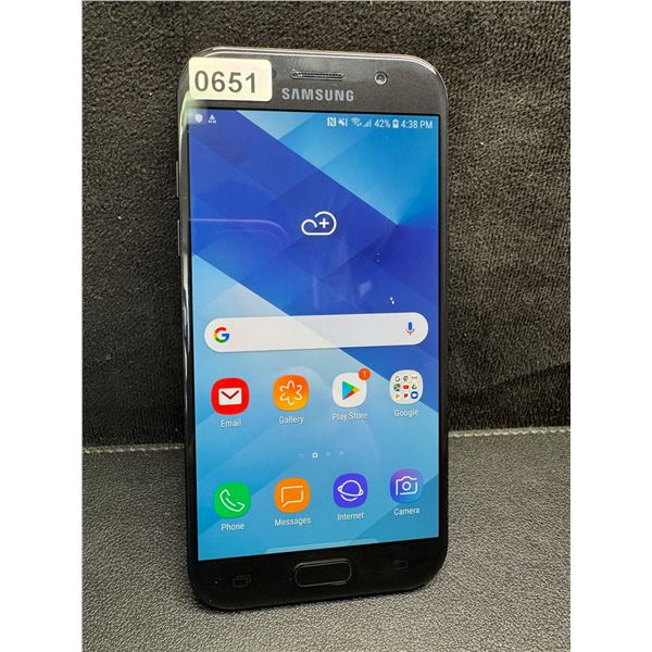 Samsung Galaxy A5 (2017) Android Smartphone - Works/Factory Reset/Ready-To-Use - Used