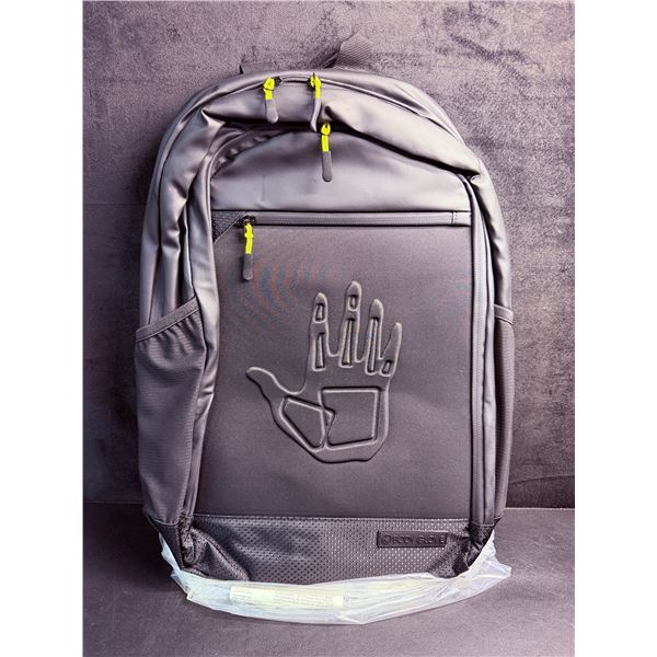 BODY GLOVE 26L Everyday Water-Repellent Backpack with Clamshell Front Pocket - NEW