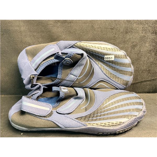 1 Pair of Water Shoes - Blue - Size 39 EUR (Women's 8.5/Men's 6) - New