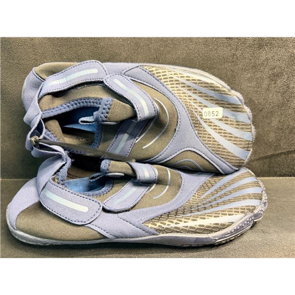 1 Pair of Water Shoes - Blue - Size 37 EUR (Womens 6.5) - New