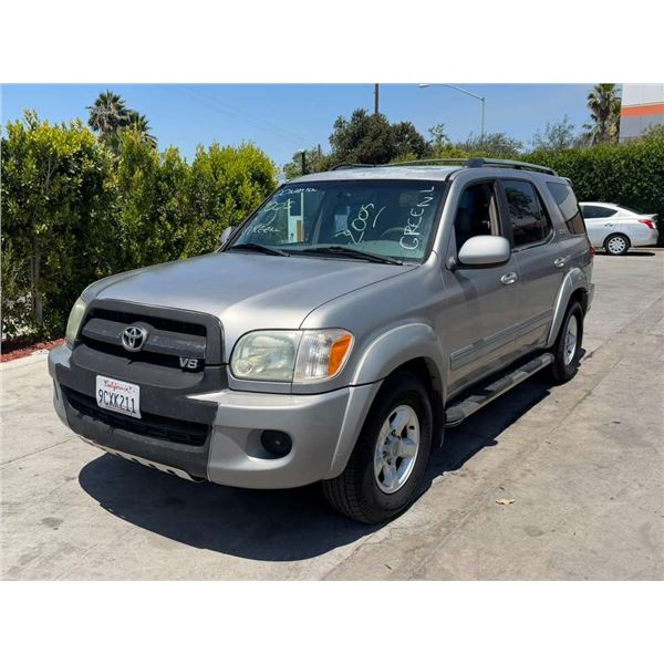TOYT SEQUOIA  2005 T-DONATION