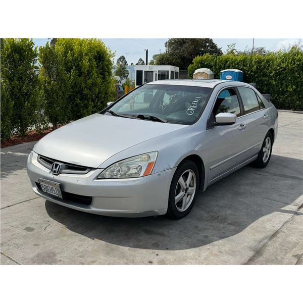 HOND ACCORD 2003 T-DONATION