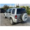 Image 4 : JEEP  LIBERTY 2006 T-DONATION