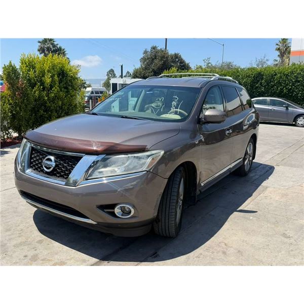 NISS PATHFINDER 2013 O/S-TITLE
