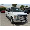 Image 2 : FORD  E350 2013 O/S-T SMOG-2 DAYS