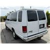 Image 4 : FORD  E350 2013 O/S-T SMOG-2 DAYS
