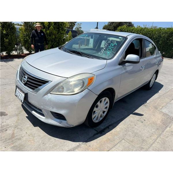 NISS VERSA 2013 T-DONATION