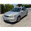 Image 1 : TOYT CAMRY 2005 T-DONATION