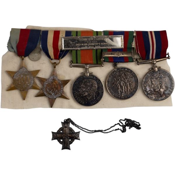 Canada WW2 Canadian Memorial Cross, Birks Bar and Medal group