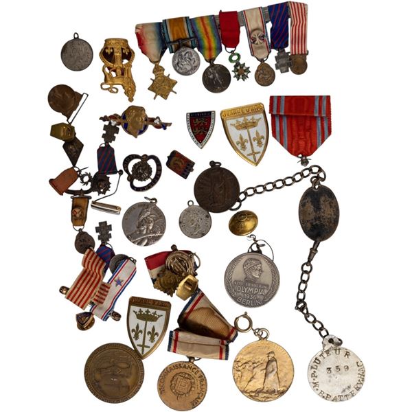 WW1 Mixed lot of Canadian, French Miniature Medals, Badges, Identity tag etc