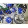 Image 5 : Vita Oil, Coat Oil, Stainless Steel Bowls w/ Stand, Nail Clippers, Ball Puffs, Leashes