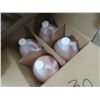 Image 4 : 3 Cases Show Sheen Wool Pouf, 4 Bio-Groom Silk Cream Rinse 3.8 L