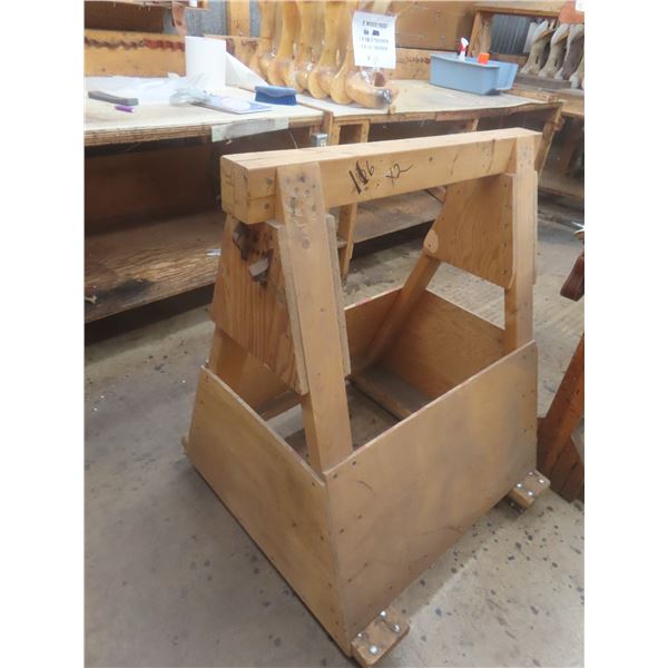 Wood Saw Horse/Saddle Holder – Qty 2 (1 Moveable, 1 Stationary)