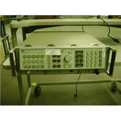 HP 8568A ANALYZER