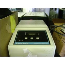 BECKMAN TEMPERATURE CONTROLLER