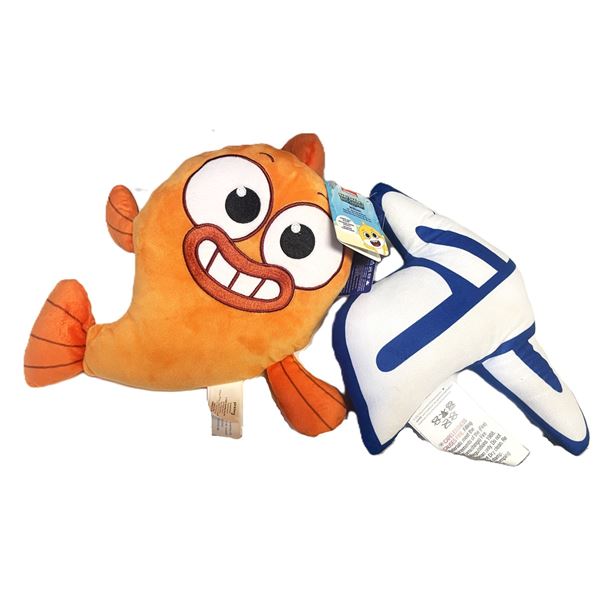 William, Baby Shark's Big Show an Playstation Controller Pillow