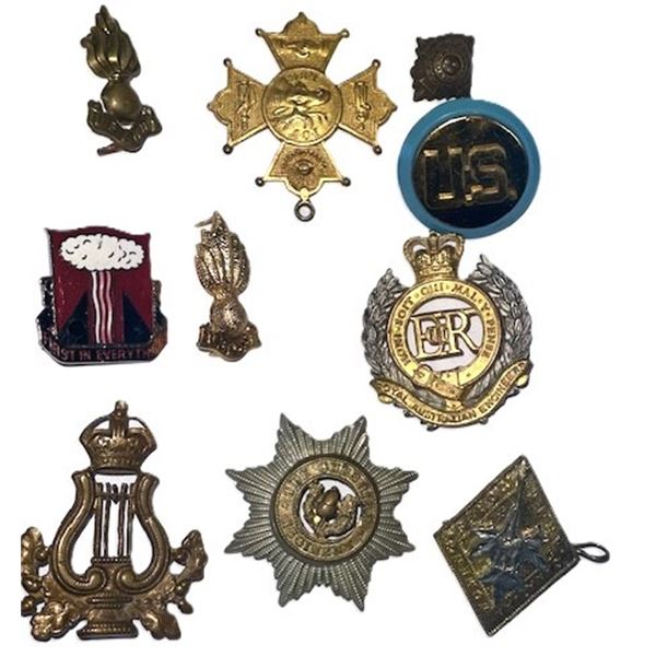 Militaria Pins